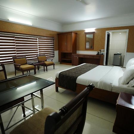 Hotel Maharani Pala Экстерьер фото