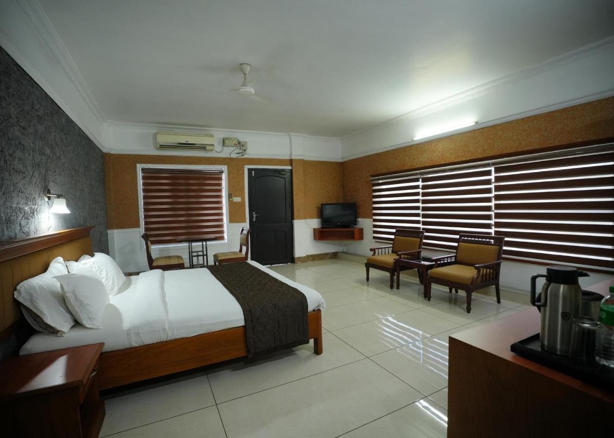 Hotel Maharani Pala Экстерьер фото